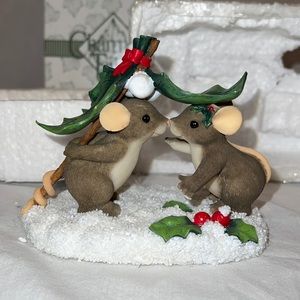 Fitz and Floyd Charming Tails Mouse-L-Toe